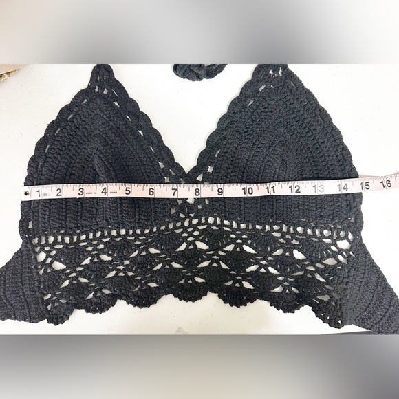 Boho Crochet Black Halter Tie Top Size Medium - Picture 3 of 3